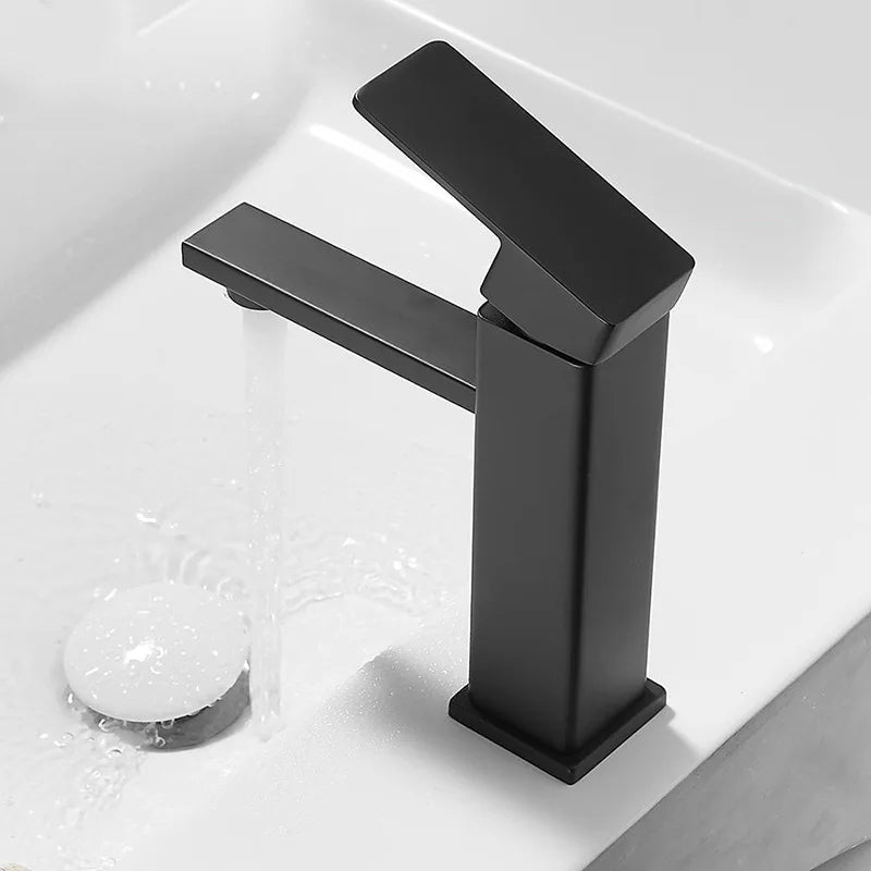 Torneira Bica Quadrada com Misturador - AquaSquare