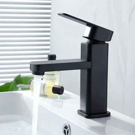 Torneira Bica Quadrada com Misturador - AquaSquare
